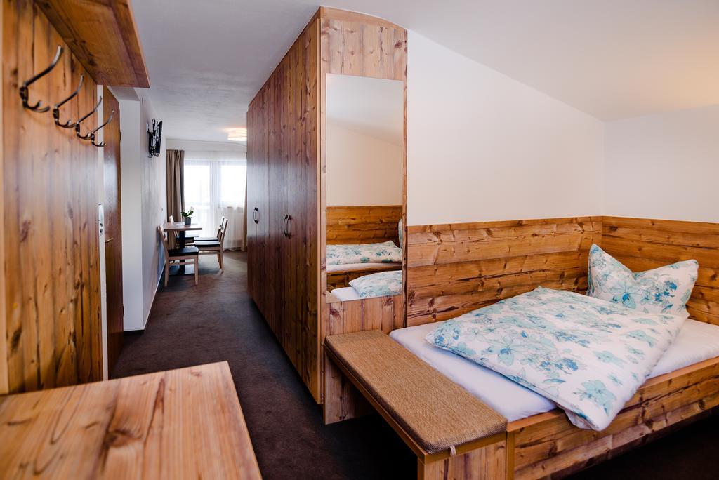 Garni Stefani Hotel Фент Екстериор снимка