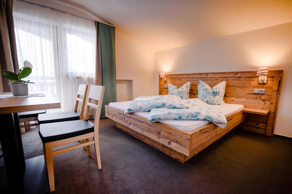 Garni Stefani Hotel Фент Екстериор снимка