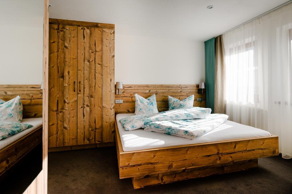 Garni Stefani Hotel Фент Екстериор снимка