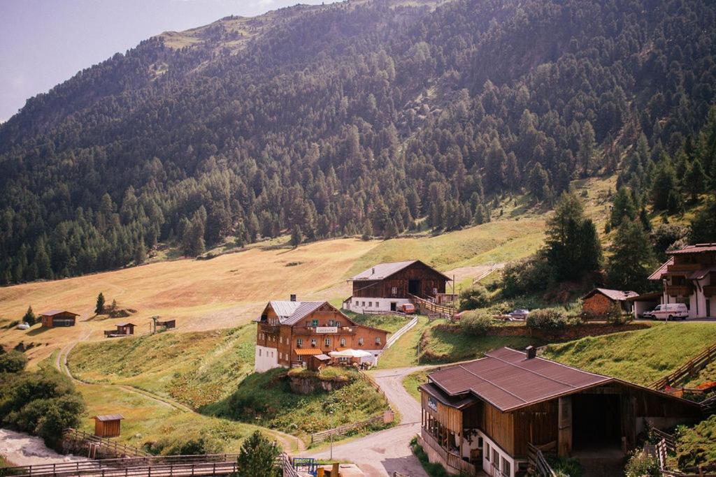 Garni Stefani Hotel Фент Екстериор снимка